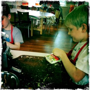 ourkitchengarden.net