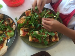 ourkitchengarden.net